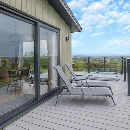 Midsomer Lodges Pilton Exterior foto